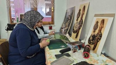 DÜZCE (İHA) – Düzce’de kağıtlara üç boyut kazandırılarak yapılan canlandırma