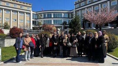 Sakarya Büyükşehir Belediyesi Engelsiz Hobi Atölyeleri öğrencileriyle Sakarya Üniversitesi’nde anlamlı