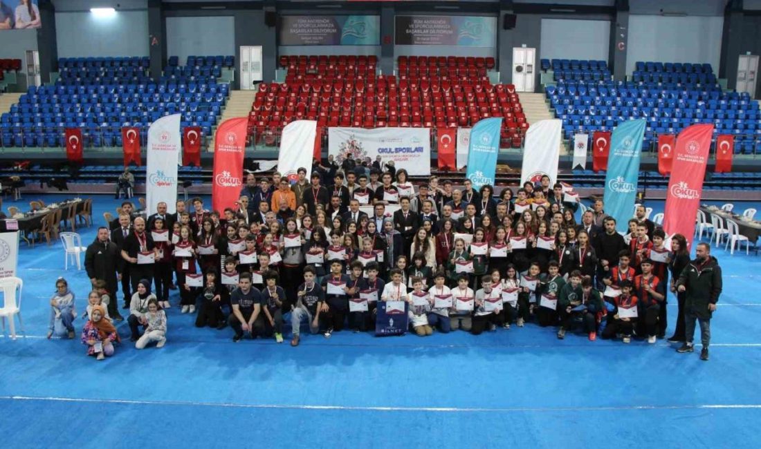 Satranç grup müsabakaları tamamlandı Okul Sporları Satranç Grup Müsabakalarına Düzce ev sahipliği yaptı. 247