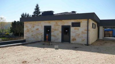 Düzce Belediyesi’nin hayırsever bir vatandaşın desteğiyle Şehir Mezarlığı içerisinde inşa