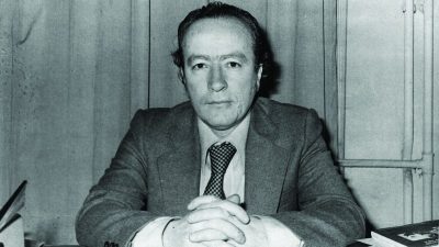 Düzce Belediyesi, şehrin kültür merkezinde adı yaşayan ünlü Sosyolog ve