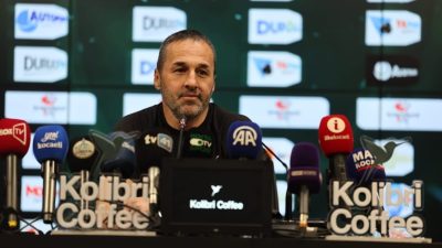 Boluspor Teknik Direktörü Yalçın Koşukavak, Kocaelispor maçının ardından, “Galibiyete seviniyorum