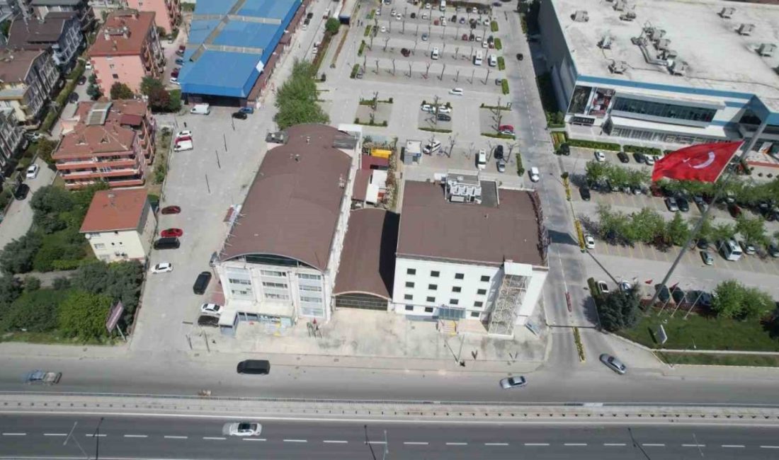 Yalova’daki özel hastanede deprem raporuna istinaden hasta kabulü durduruldu Yalova’nın Çiftlikköy ilçesinde faaliyet gösteren Özel Aktif Hastanesi’nde deprem performans