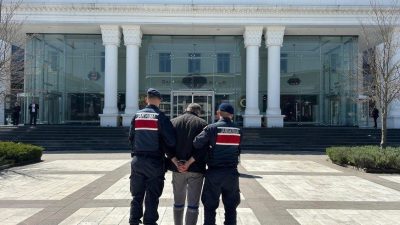 DÜZCE(İHA) – Düzce’nin Kaynaşlı ilçesinde meydana gelen yangını çıkarttığından şüphelenilen