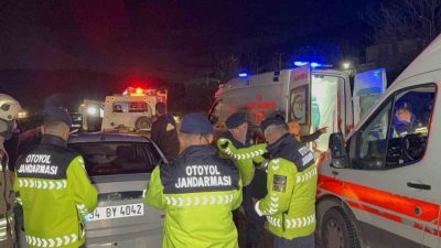 Anadolu Otoyolu’nda bayram tatili dönüşü 5 aracın karıştığı zincirleme trafik