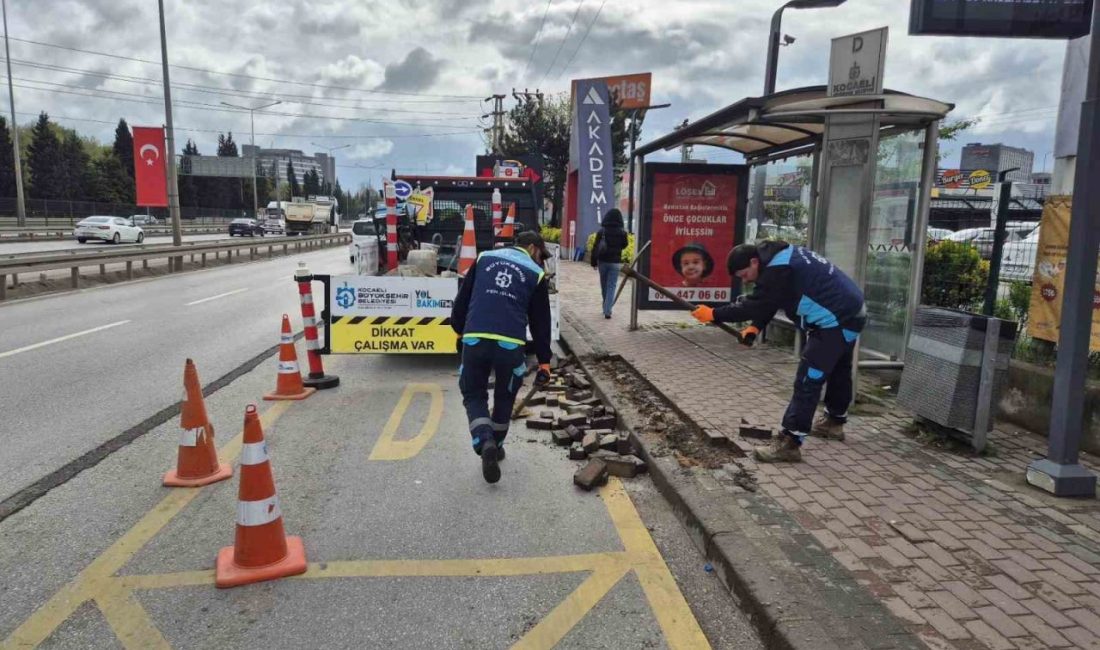 Yaya yollarına konforlu dokunuş Kocaeli’de gerçekleştirilen tretuvar çalışmalarıyla hem yayaların güvenliği artırılıyor hem de