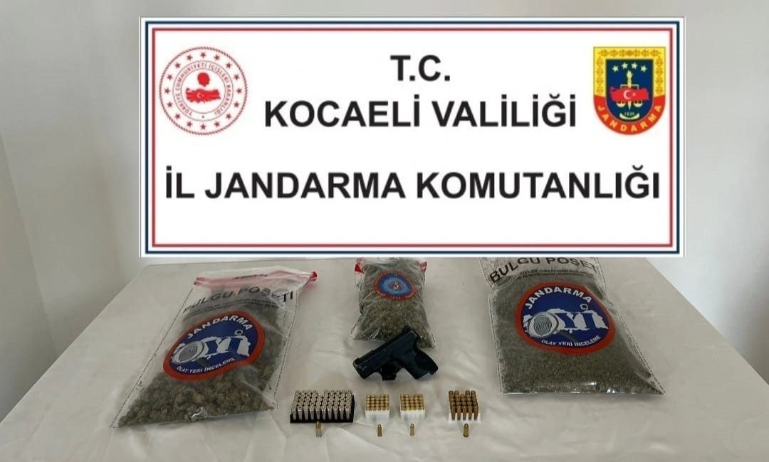 14 yılla aranıyordu, 1,5 kilo uyuşturucu ile yakalandı Kocaeli’de uyuşturucu madde imal ve ticareti suçundan 14 yıl cezası