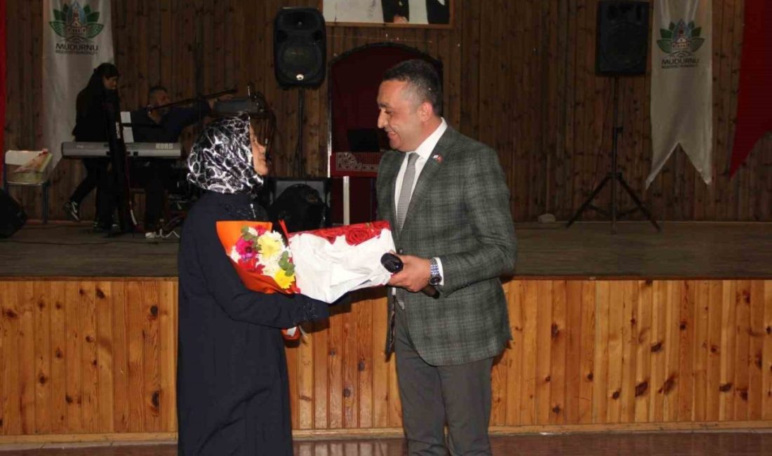 26 yıldır gözü gibi baktığı engelli oğlunu kaybeden anne, ‘Yılın Annesi’ seçildi Bolu’nun Mudurnu ilçesinde, gözü gibi baktığı 26 yaşındaki spastik engelli