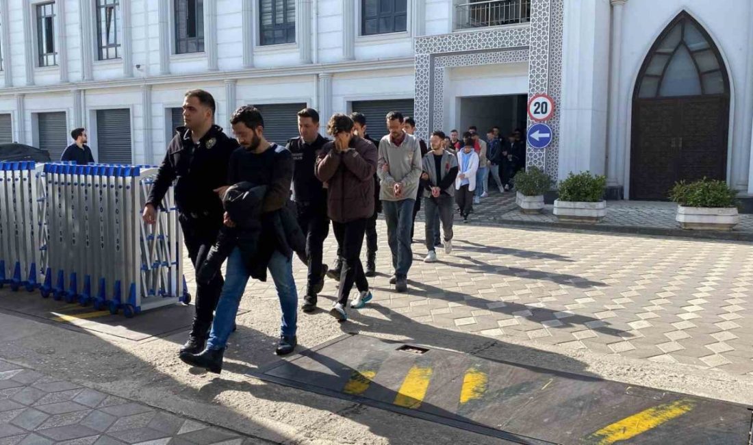28 ilde operasyon: Sahte araç kiralama sitesiyle 122 kişiyi dolandırmışlar Sahte araç kiralama sitesi üzerinden 122 kişinin dolandırılmasına ilişkin eş