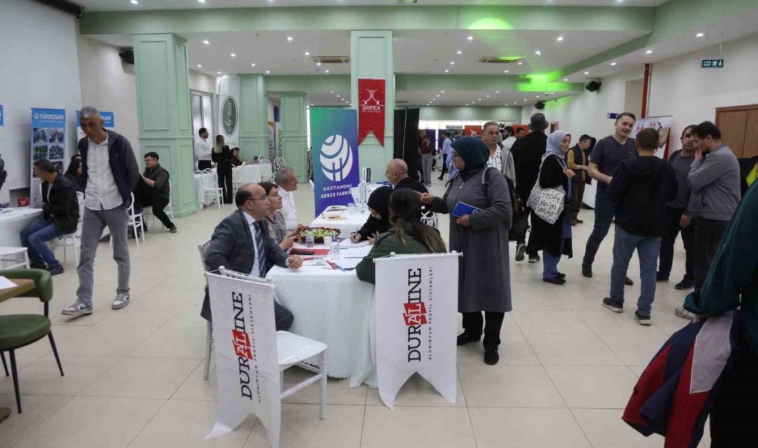 53 firmanın stant açtığı fuarı 2 bin 850 kişi ziyaret etti Darıca’da bu yıl 4’üncüsü düzenlenen İstihdam Fuarı’nda 53 firma stant