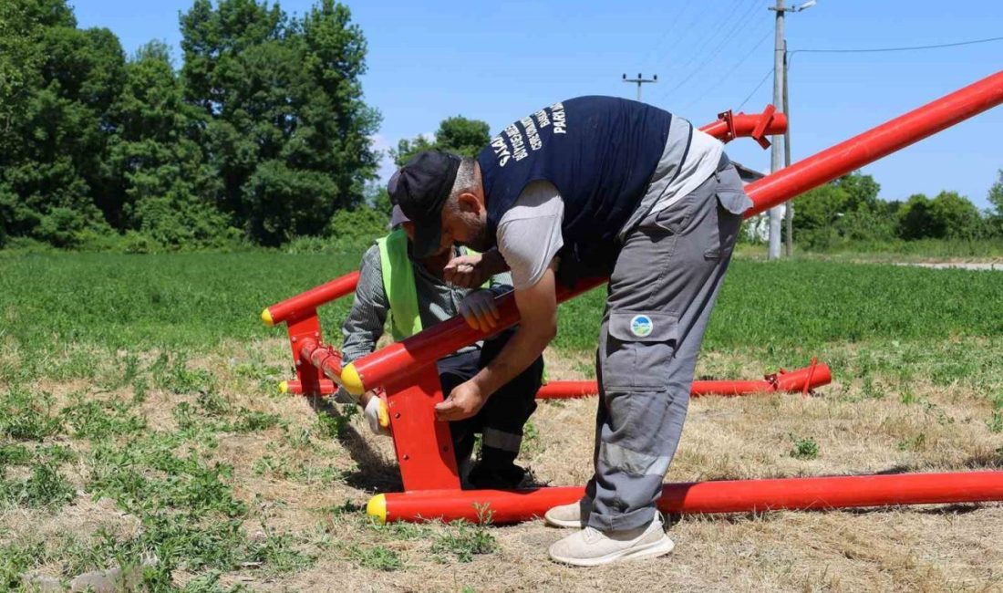 8 yaşındaki Hiranur istedi, belediye jet hızıyla park yaptı Sakarya Büyükşehir Belediye Başkanı Yusuf Alemdar’ın Çaybaşı Fuadiye Mahallesi’ne yaptığı