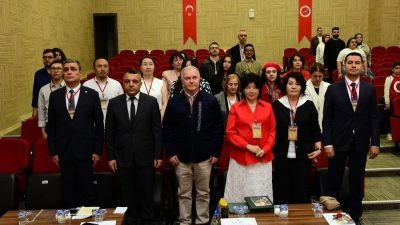 Türk dünyasının ortak sesi, Kazak Türkü şair, besteci ve filozof