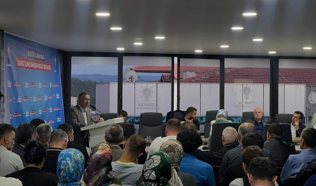 AK Parti Bilecik İl Danışma Meclisi Toplantısı gerçekleşti AK Parti Bilecik İl Başkanı Serkan Yıldırım başkanlığında Daraltılmış İl