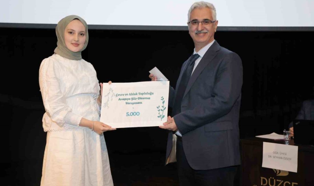 Arapça şiir okuma yarışması gerçekleştirildi Düzce Üniversitesi İlahiyat Fakültesi ile Çevre ve Ahlak Topluluğu iş