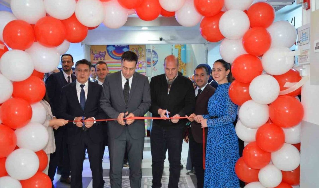 Ayşeküflü İlkokulu’nda sinema ve farkındalık buluşması Söğüt Ayşeküflü İlkokulu bünyesinde öğrencilerin sosyal gelişimine katkı sağlamak ve