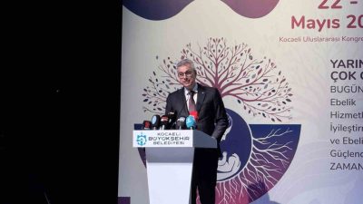 Kocaeli’de 2. Uluslararası 15. Ulusal Ebelik Öğrencileri Kongresi’ne katılan Sağlık