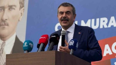 Kocaeli’nin Darıca ilçesinde Can Murat Çeliker Anaokulunun açılışına katılan Milli