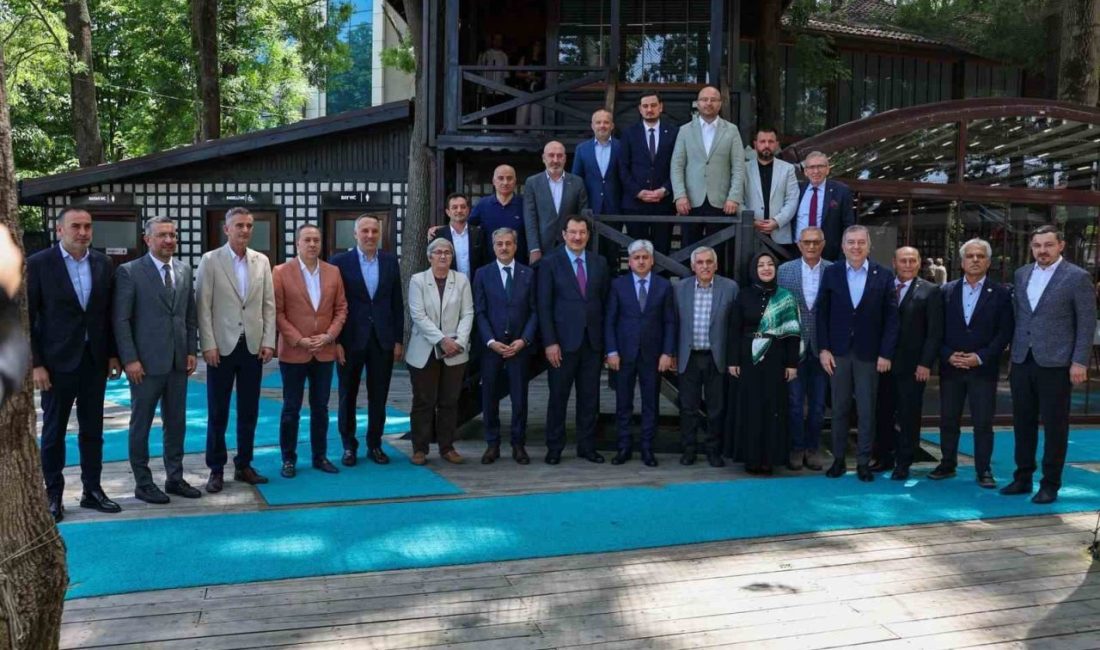 Şehrin tüm dinamikleri Sakarya Büyükşehir Belediye Başkanı Yusuf Alemdar’ın ev