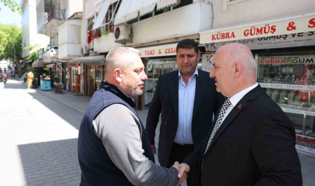 Başkan Bıyık: “Darıca’yı ortak akılla birlikte yönetiyoruz” Darıca Belediye Başkanı Muzaffer Bıyık, esnaf ile bir araya gelerek,