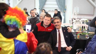 Coşku ile gerçekleşen Engelliler Haftası Şenliği’nde konuşan Erenler Belediye Başkanı