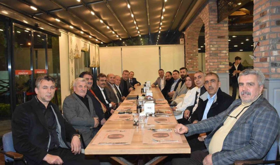 Başkan Dinç, muhtar adaylarıyla buluştu Hacıoğlu Mahallesi’nde 1 Haziran Pazar günü gerçekleşecek olan muhtarlık seçimi