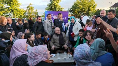 DÜZCE(İHA) – Düzce Belediye Başkanı Faruk Özlü, ‘Vatandaş Soruyor, Başkan