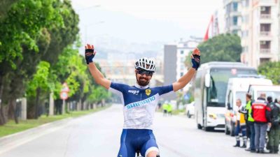 Samsun’da düzenlenen Uluslararası İlkadım Granfondo Bisiklet Yarışında Bilecik’li sporcu Mert
