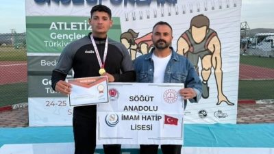 Okul Sporları Atletizm Gençler Final Yarışmasında Bilecikli sporcu Abdülkerim Akdaş,