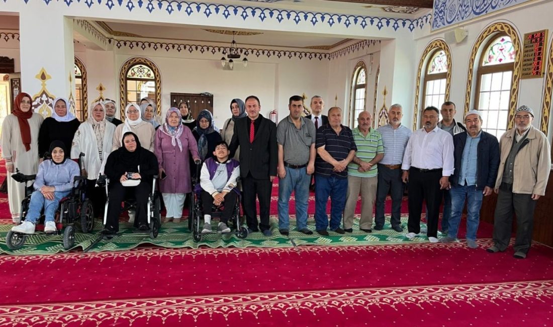Bilecik’te ‘Cami-Engelli Buluşması’ gerçekleşti Bilecik İl Müftülüğü Engelli Koordinatörlüğü tarafından ‘Cami-Engelli Buluşması’ düzenlendi. Bilecik
