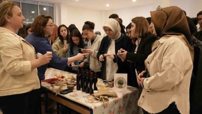 Düzce’de 14 Mayıs Dünya Çiftçiler Günü çeşitli etkinliklerle kutlanmaya başlandı.