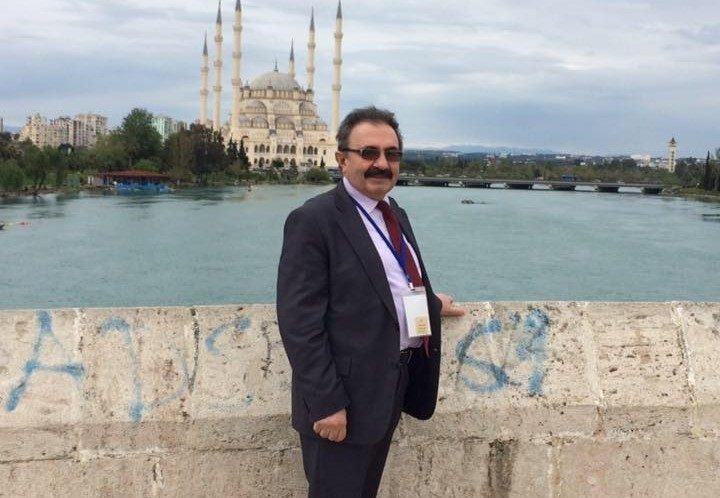 Bolu’da 33 yıldır görev yapan öğretim üyesi kalp krizi geçirerek hayatını kaybetti Bolu Abant İzzet Baysal Üniversitesi’nde 1992 yılından bu yana görev
