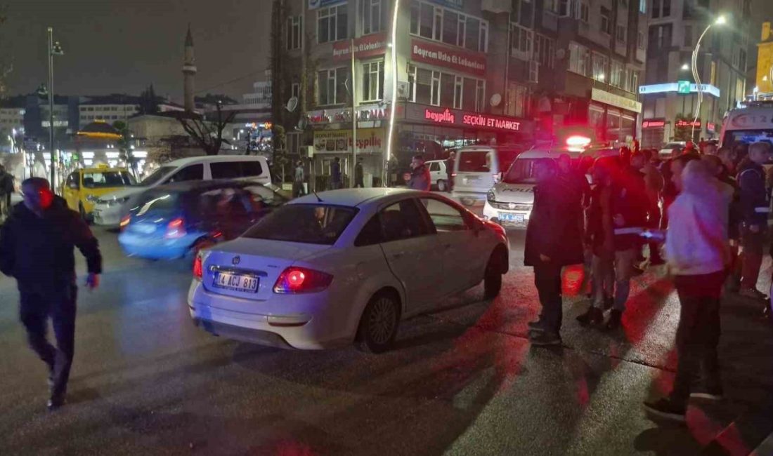 Bolu’da iki grup tekme ve yumruklarla birbirine girdi: 3 yaralı, 5 gözaltı Bolu’da iki grup arasında çıkan tekmeli yumruklu kavgada 3 kişi