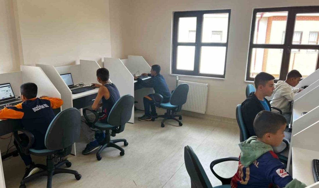 Bozüyük Çocuk Evleri Sitesi’nde ’Bilgisayar sınıfı’ kazandırıldı Bilecik Aile ve Sosyal Hizmetler İl Müdürlüğüne bağlı Bozüyük Çocuk