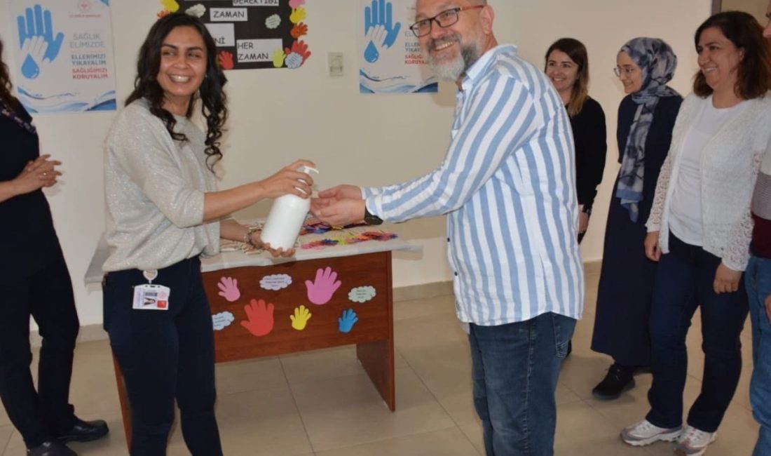 Bozüyük Devlet Hastanesi’nde 5 Mayıs Dünya El Hijyeni Günü etkinliği yapıldı Bilecik’in Bozüyük ilçesi Devlet Hastanesi’nde 5 Mayıs Dünya El Hijyeni