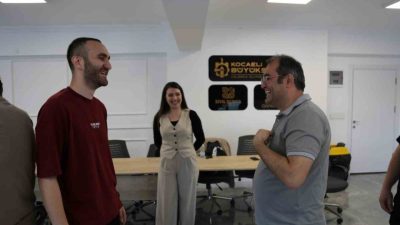 Kocaeli Büyükşehir Belediyesi, işitme engelli vatandaşlara daha etkili hizmet verilebilmek