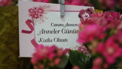 Anneler Günü’nün yaklaşmasıyla birlikte Bolu’daki çiçekçilerde hareketlilik başladı. 11 Mayıs