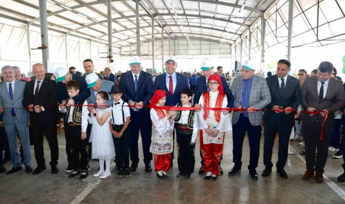 Çilimli’de eğitim festivali coşkusu DÜZCE(İHA) – Düzce’nin Çilimli ilçesinde bu yıl ilk defa düzenlenen