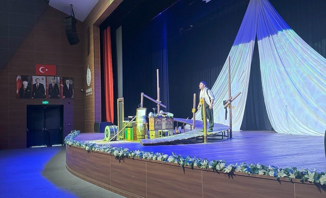 Çocuklar hem eğlendi hem öğrendi Başiskele Belediyesi tarafından düzenlenen kültür-sanat programları çocuklara yönelik etkinliklerle başladı.