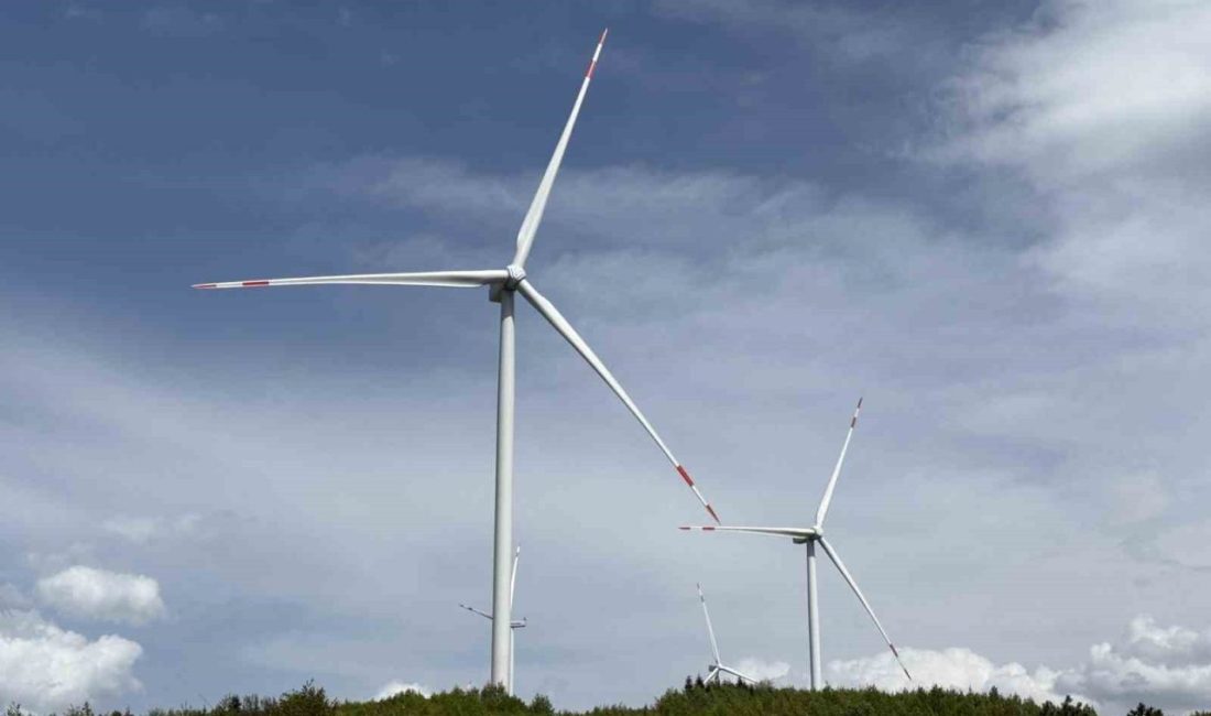 Cumhurbaşkanı Erdoğan startı verdi, Sakarya’daki rüzgar türbinleri dönmeye başladı Sakarya’nın Geyve ilçesinde hayata geçirilen Rüzgar Enerji Santrali, Cumhurbaşkanı Recep