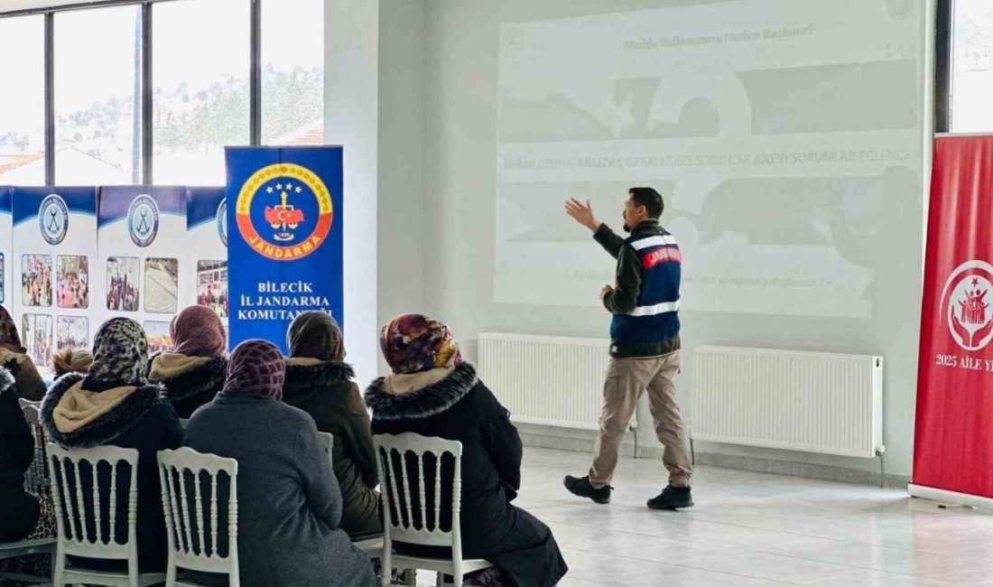 Bilecik’te 2025 Aile Yılı kapsamında Dodurga Belediyesi konferans salonunda belde