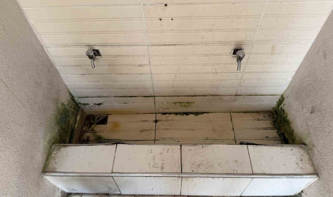 Sakarya’da Serdivan Belediyesi sorumluluğunda bulunan Serdivan Gölpark’ta, bakımsızlık sebebiyle vatandaşların