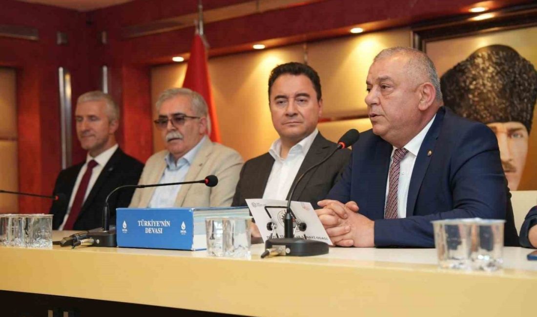 DTSO, Babacan’ı ağırladı Deva Partisi Genel Başkanı Ali Babacan, Düzce programlarında Düzce Ticaret