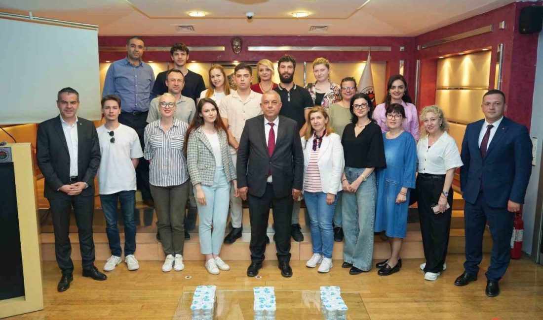 DTSO Balkan ülkeleri gençlik çalışanlarını ağırladı Avrupa Birliği Erasmus+ Programı çerçevesinde “Sosyal İnovasyon İçin Dijital Becerilerle