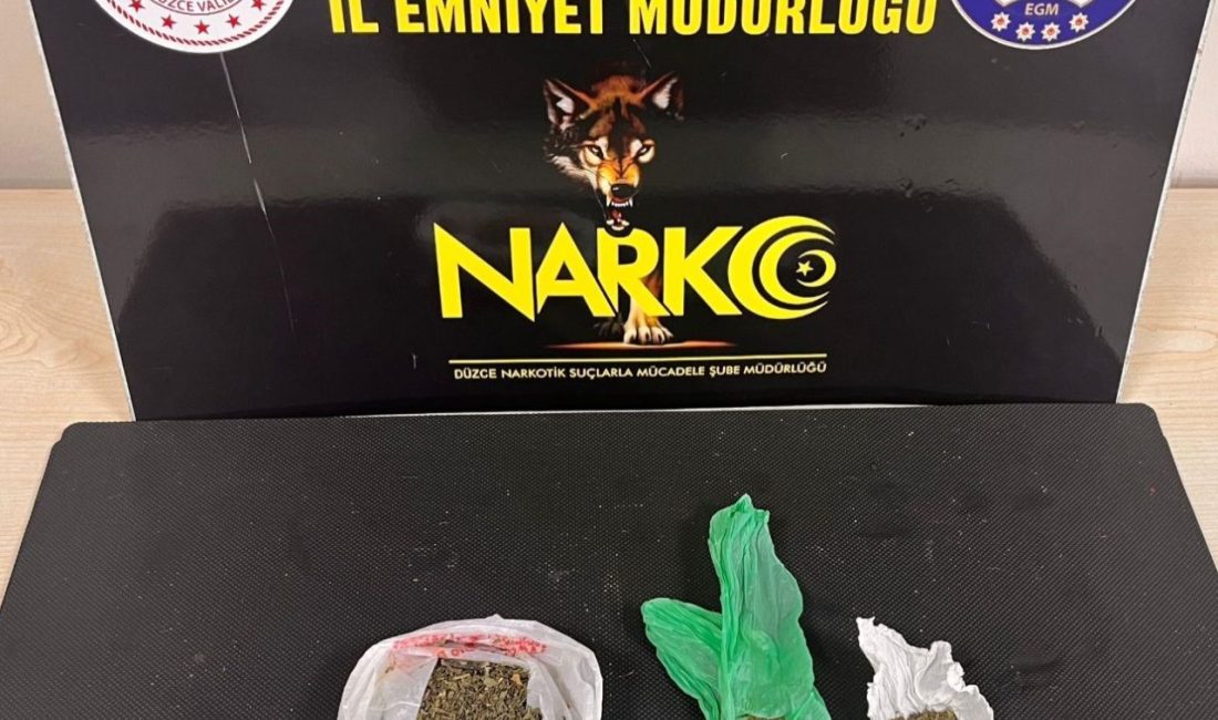 Düzce’de uyuşturucu ile mücadele sürüyor Düzce’de Narkotik Suçlarla Mücadele Şube Müdürlüğü ekipleri tarafından düzenlenen uuşturucu
