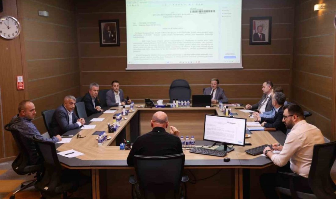 Encümenden 30 markete cezaya onay Kocaeli Büyükşehir Belediyesi encümen toplantısında, son kullanma tarihi geçmiş ürünleri