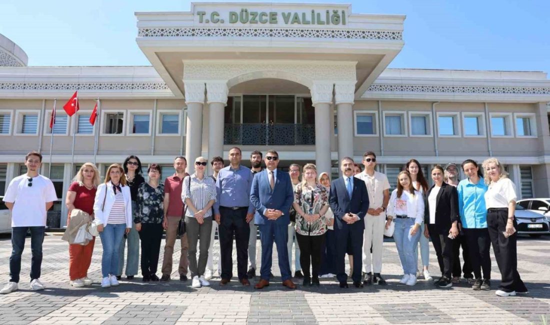 Erasmus projesine katılanlar Vali Aslan ile buluştu DÜZCE (İHA) – Düzce Valiliği koordinasyonunda 5 ülkenin katılımı ile