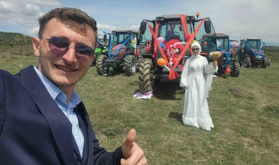 Gelin direksiyon başına geçti traktör, çiftçi çiftin gelin arabası oldu Kastamonu’nun Taşköprü ilçesinde dünyaevine giren çiftçi çift, gelin arabası için