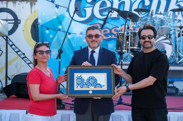 Gençlik festivalinde renkli anlar Bilecik Şeyh Edebali Üniversitesi (BŞEÜ), Uygulamalı Bilimler Fakültesi tarafından düzenlenen