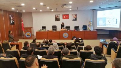 Gölcük Belediyesi, personelinin bilgi ve birikimini artırmak amacıyla hizmet içi