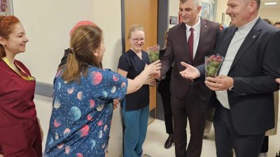 Gölcük Belediye Başkanı Ali Yıldırım Sezer, 12 Mayıs Hemşireler Günü